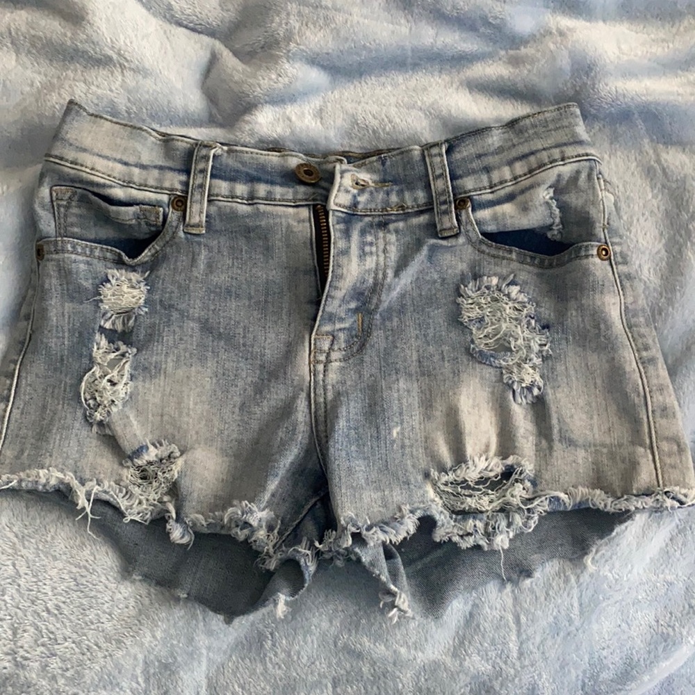 Womens contraband ripped Jean shorts (barely worn)